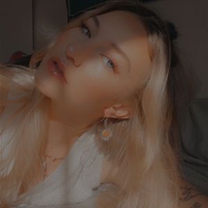 Meet your Posher, Kaila